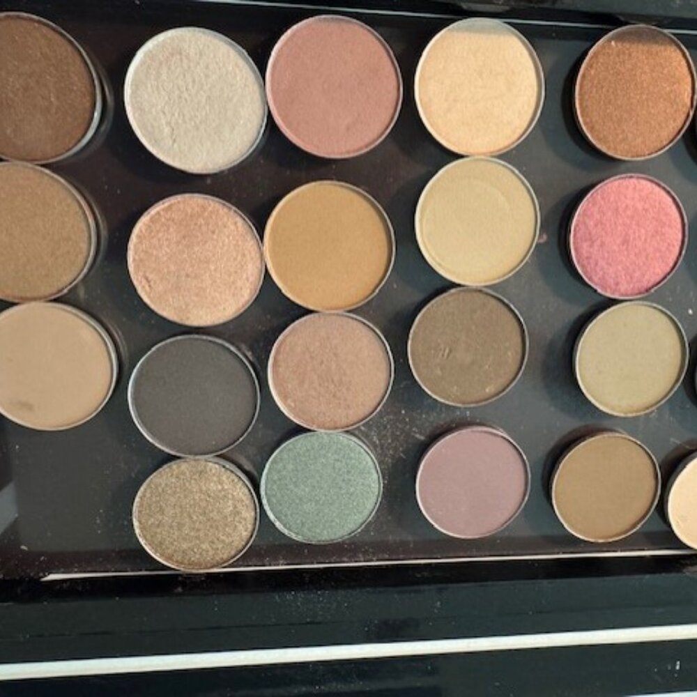 MAC Eyeshadows in a Z-Palette